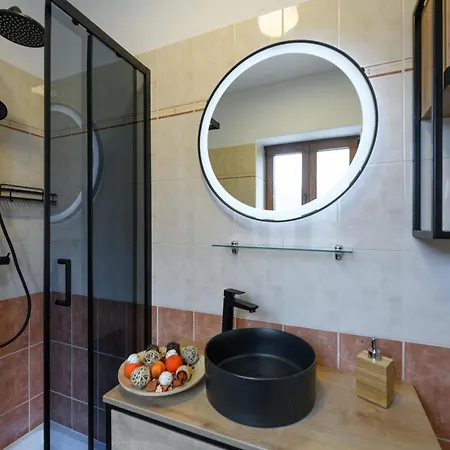 La Vita Villa